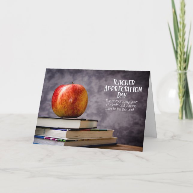 Tarjeta Libros del Día de Apreciación del Profesor y Apple (Anverso)