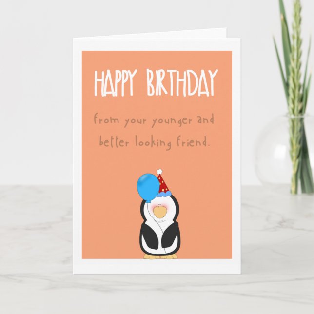 Tarjeta linda del feliz cumpleaños del pingüino (Anverso)