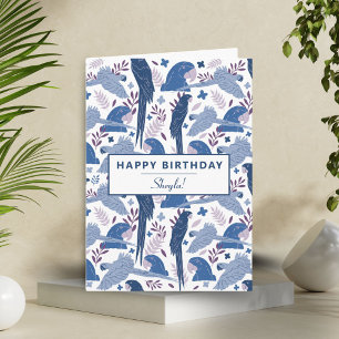 Tarjeta Loro Ara Azul Patrón Tropical de Hojas Cumpleaños
