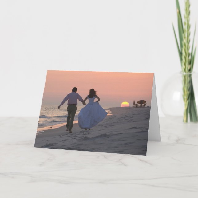 Tarjeta Los recién casados se acercan al atardecer, el fut (Anverso)