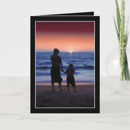 Tarjeta Madre e hija caminan por la playa