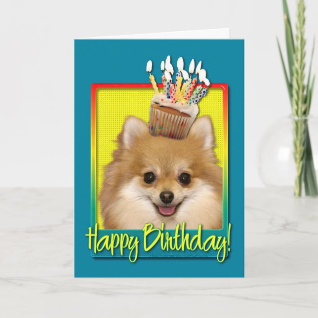 Tarjeta Magdalena Pomeranian del cumpleaños (Anverso)