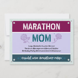 Tarjeta Mamá Divertida del Maratón Necesita una Siesta Día