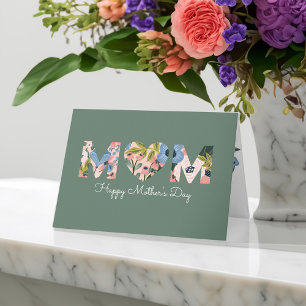 Tarjeta Mamá, feliz día de la madre tipografía floral