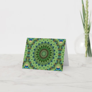Tarjeta Mandalas de plumas de pavo real Esmeralda y simetr