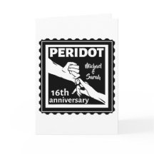 Manos blancas y negras en el décimo sexto aniversa