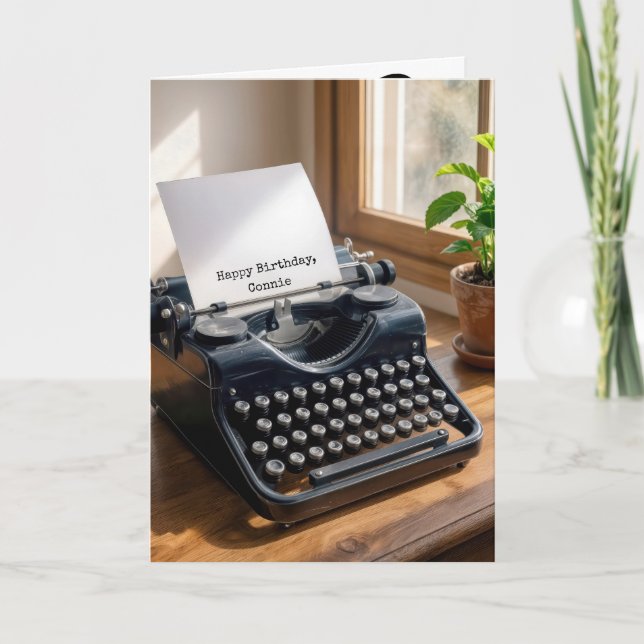 Tarjeta Máquina de escribir retro de cumpleaños junto a un (Anverso)