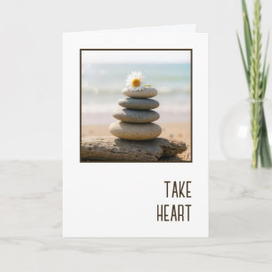 Tarjeta Margarita de simpatía en un montón de piedras de p