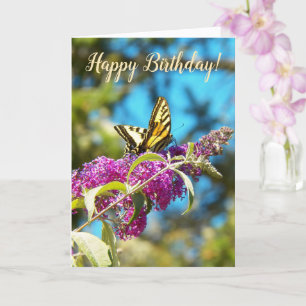 Tarjeta Mariposa Amarilla en Flores Rosadas Cumpleaños