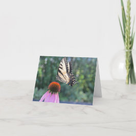 Tarjeta Mariposa y flores - Pensando en ti