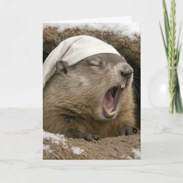 Tarjeta Marmota bostezando en cumpleaños con gorro de dorm (Anverso)