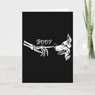 Tarjeta Mascota de Halloween de la mano del pastor alemán 