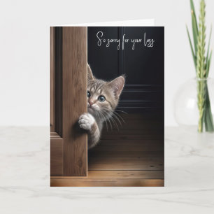 Tarjeta Mascota pierde simpatía gatito mirando a la puerta