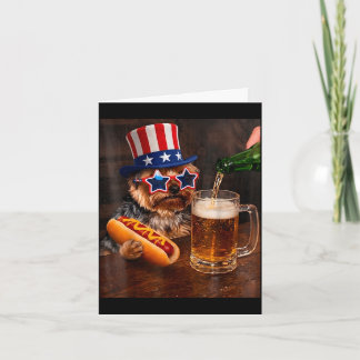 Tarjeta Meme divertido de yorkie bebiendo cerveza hotdog 2