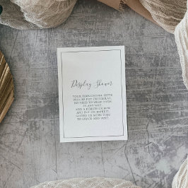 Tarjeta minimalista de exhibición de ducha con mar