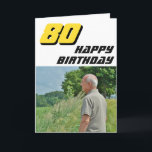 Tarjeta Modern Happy 80th Birthday Photo<br><div class="desc">Tarjeta fotográfica de 80 años feliz moderna. Una moderna tarjeta de felicitación con fotos para un hombre o una mujer que celebra el 80 cumpleaños. Tipografía amarilla y negra. Puede cambiar la edad y el texto que hay dentro o borrarlo.</div>