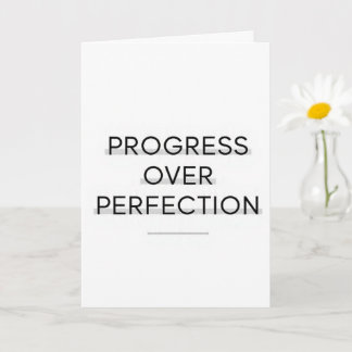 Tarjeta Modern typography progress over perfection text