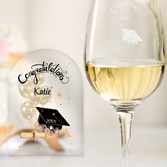 Tarjeta moderna de la celebración de graduación (Subido por el creador)