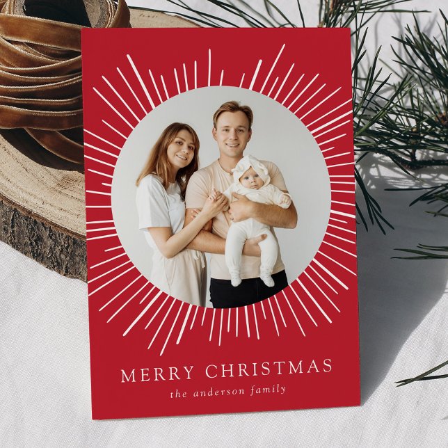 Tarjeta moderna de Navidad con sol rojo explosión  (Subido por el creador)