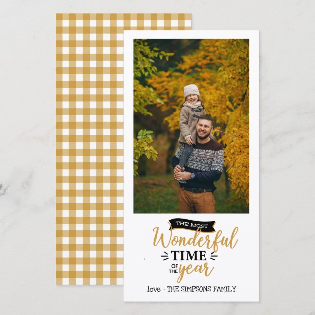 Tarjeta Momento maravilloso Mustard Gingham Holiday Photo (Anverso / Reverso)