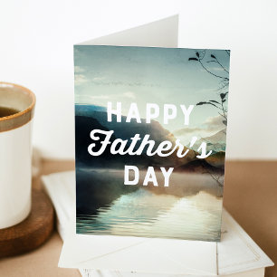 Tarjeta Montañas acuarelas y el Día del Padre Feliz Lago