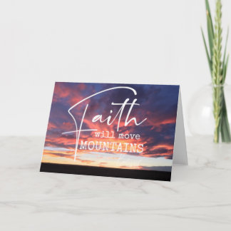 Tarjeta Montañas de la fe del sol cruzan el blanco cristia
