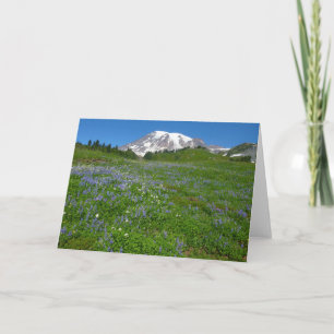 Tarjeta Monte Rainier con lupinos púrpura
