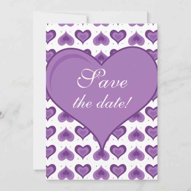 Tarjeta morada de Cute Hearts Wedding Save the Dat (Anverso)