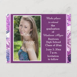 Tarjeta morada floral con foto de graduación para 