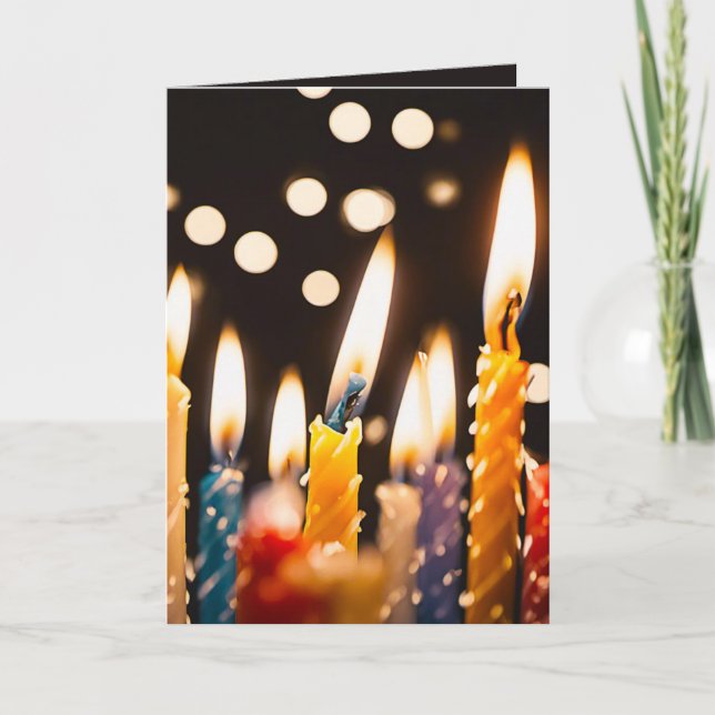 Tarjeta Muchas velas de cumpleaños en un pastel (Anverso)