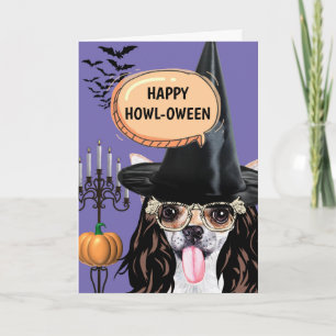 Tarjeta Mueca de perro de Chihuahua en Halloween feliz.