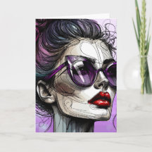 Mujer atractiva con gafas de sol y gafas de sol mo