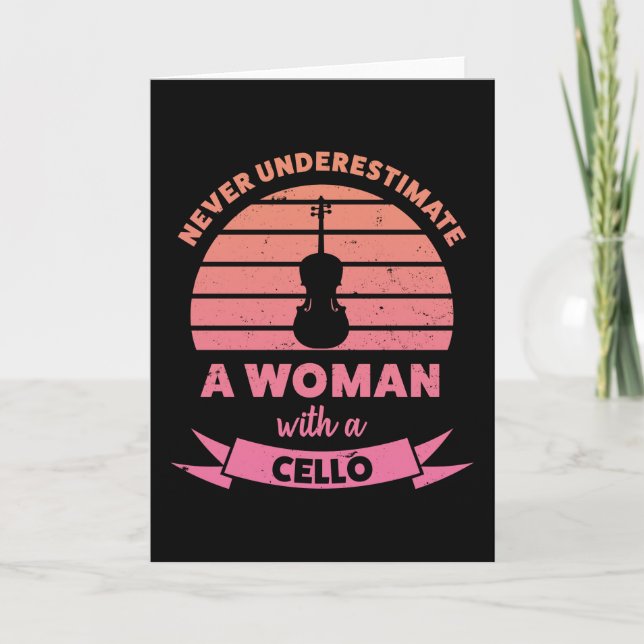 Tarjeta Mujer con un regalo gracioso de Cello (Anverso)