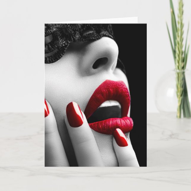 Tarjeta Mujer hermosa con la máscara negra del cordón (Anverso)