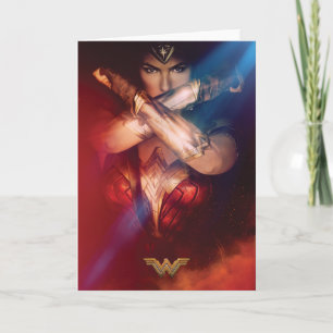 Tarjeta Mujer Maravilla Bloqueando Con Pulseras