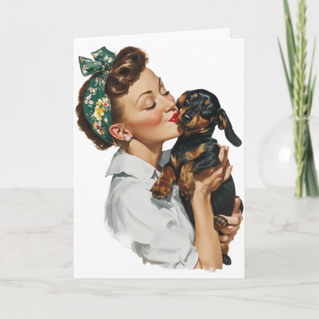 Tarjeta Mujer Retro Besando a Cute Dachshund (Anverso)