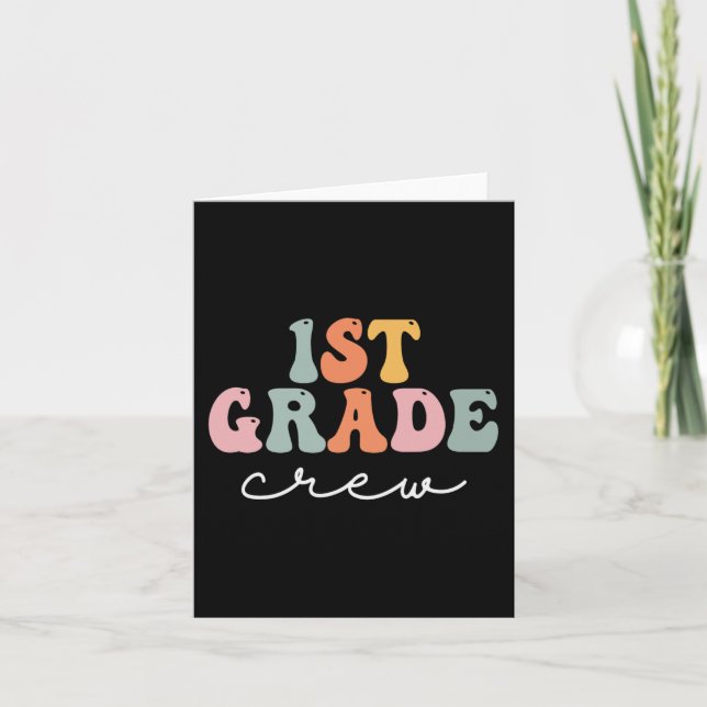 Tarjeta Mujeres de Grado Retro Groovy Feliz Primer Día De  (Anverso)