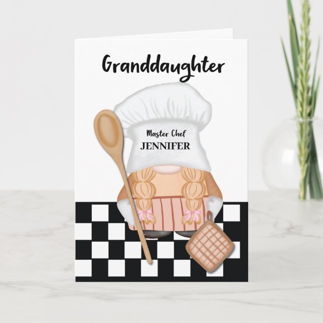 Tarjeta Nacimiento de la nieta Whimsical Gnome Chef Cook (Anverso)