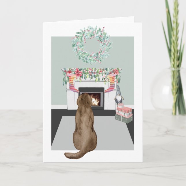 Tarjeta Navidades Chocolate Labrador Escenario de chimenea (Anverso)