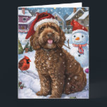 Tarjeta Navidades de Cockapoo Winter Wonderland Alegría<br><div class="desc">Este diseño festivo capta el alegre espíritu de la temporada navideña, con un adorable cachorro vestido con un sombrero de Santa. El perro está enclavado en un maravilloso país invernal, con un muñeco de nieve, un árbol de Navidad decorado y regalos hermosamente envueltos. Los copos de nieve caen suavemente, añadiendo...</div>