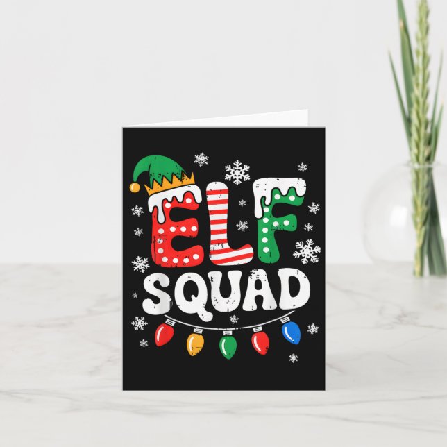 Tarjeta Navidades de familia Groovy Elf Squad Elf coincidi (Anverso)