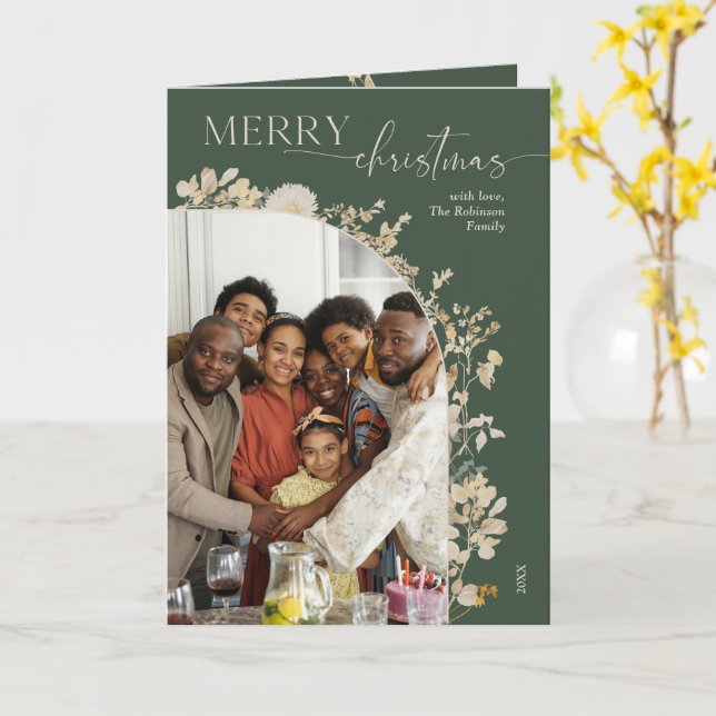 Tarjeta Navidades de fotografía Boho Green Floral Wreath (flor amarilla)