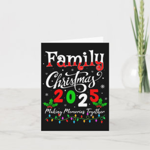 Tarjeta Navidades familiares 2025 en pijama de Navidad