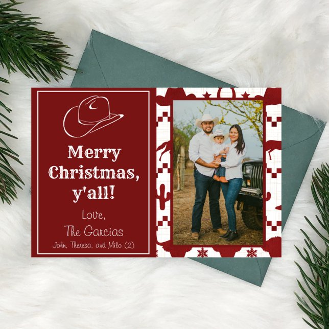 Tarjeta navideña de festividades de la foto de Cow (Merry Christmas y'all funny western cowboy texan christmas card red & white ugly sweater cowboy hat)
