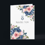Tarjeta Navy y Rubor Floral Bat Mitzvah Saludo<br><div class="desc">Las tarjetas de felicitación mitzvah de murciélago floral color rosa y azul marino a la moda personalizable a los detalles del evento.</div>
