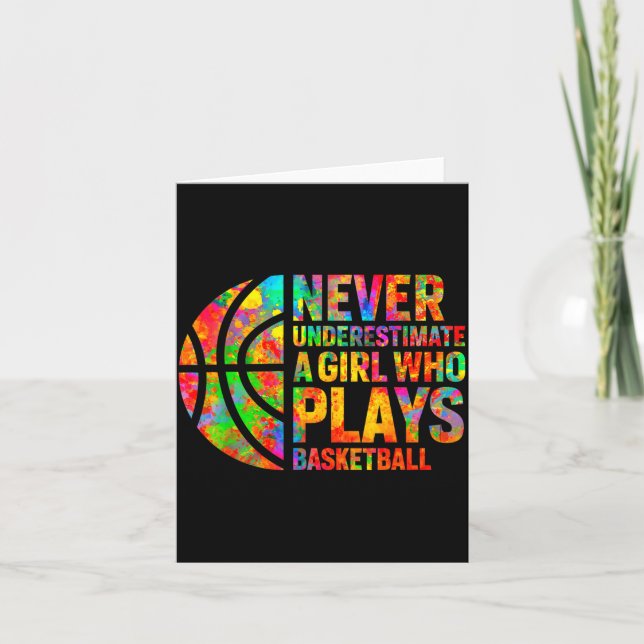 Tarjeta Never Underestimate A Girl Who Plays Basketball Wo (Anverso)