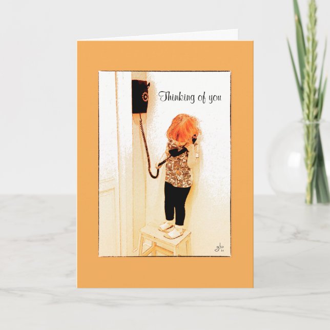 Tarjeta Niña que habla en un teléfono viejo de la moda (Anverso)