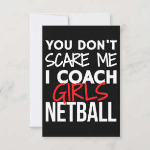Tarjeta No me asustas, entreno chicas en netball.