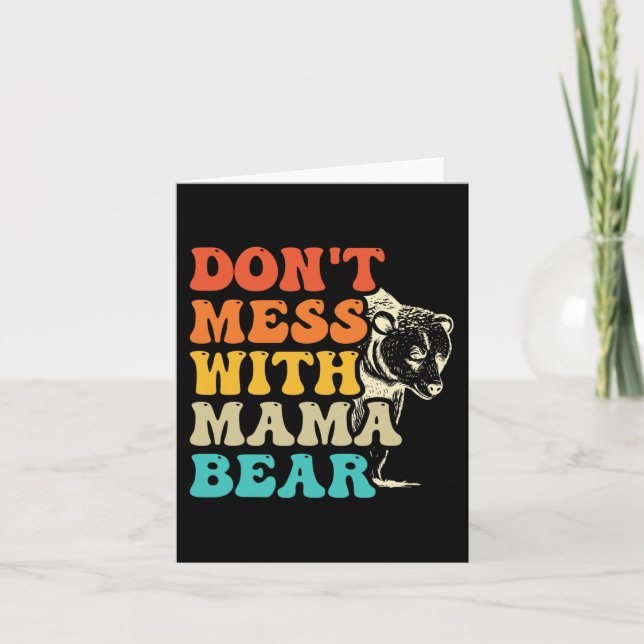 Tarjeta No te metas con el Día de la Madre Mama Bear Groov (Anverso)
