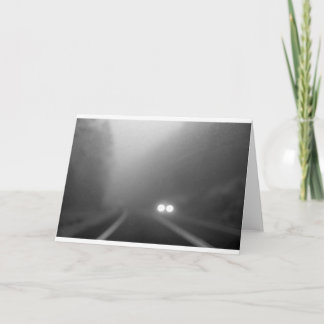 Tarjeta Noche lluviosa - se acercan los faros